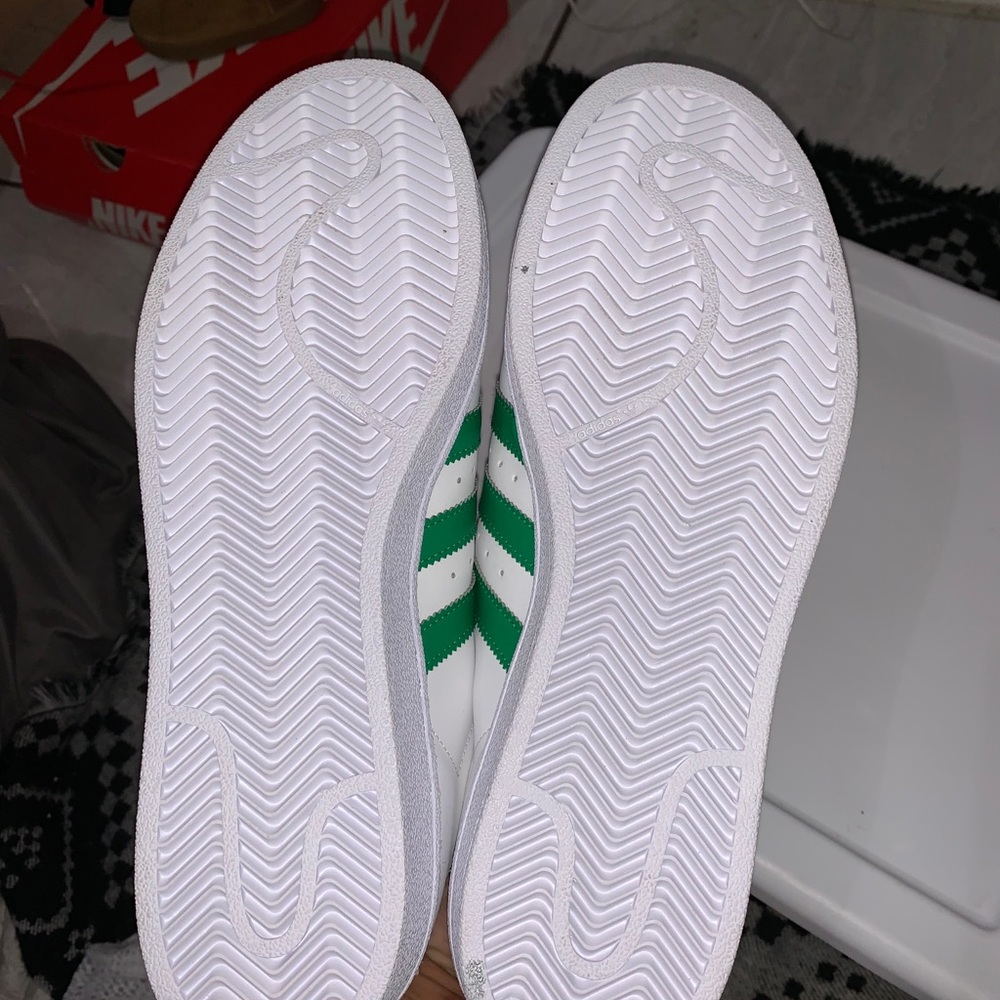 She’ll toes adidas - Picture 2 of 4